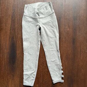 Old Navy gray leggings with ankle detail